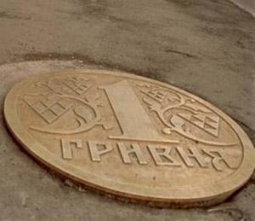 Курс гривны продержится до парламентских выборов в октябре?