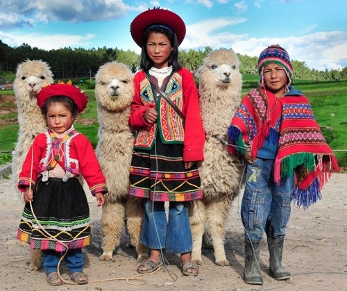 Индейцы кечуа, Перу
